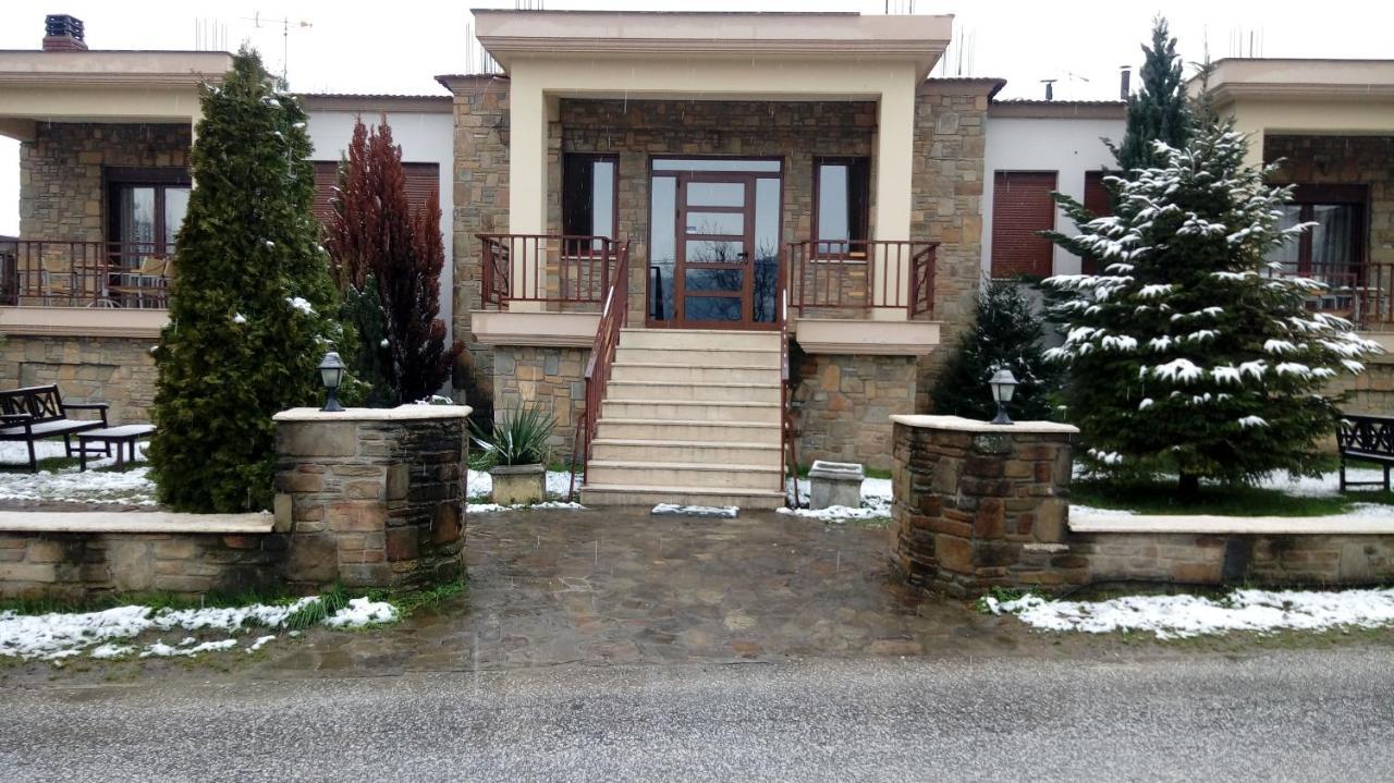 Villa Evenos Káto Loutrákion Exterior foto